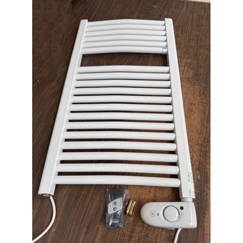 Seche-serviette electrique 400W vertical blanc 813x450mm 19 tubes cintrés adesio Delonghi 0SDLOL0090845N4