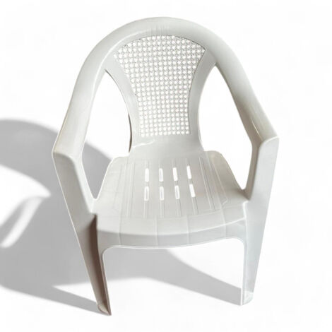 Sedia in resina bianca resistente impilabile per esterno con schienale effetto rattan