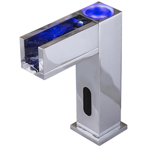 Sensore automatico Touchless Rubinetto LED a 3 colori Sensibile alla temperatura Rubinetto per lavandino del bagno Beccuccio a cascata Rubinetto per acqua in ottone con finitura cromata Argento