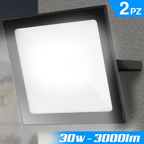 Acquista Faro Led 30W con crepuscolare accensione automatica al bui -  Tiesse Elettronica