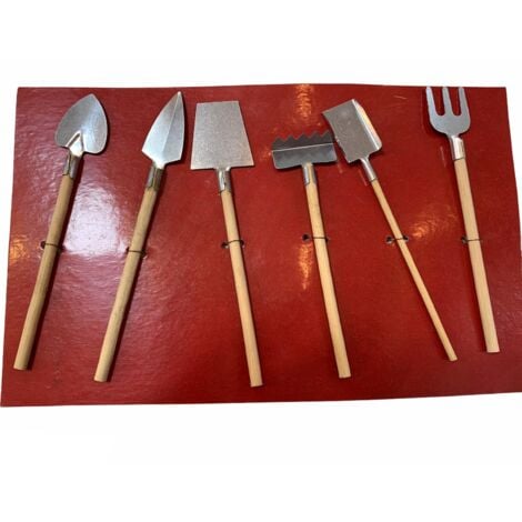 Set 6 attrezzi per contadini ideale come decorazione per presepe natalizio.