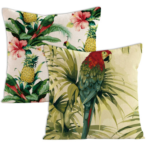Set aus 2 dekorativen Kissenbezügen mit tropischen Blumen-, Palmen-, Blatt- und Papageienmotiven. Standardgröße (quadratisch): 45,7 x 45,7 cm (18 x 18 Zoll).