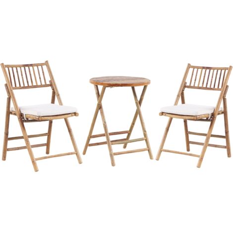 Set da giardino tavolino e 2 sedie in bambù naturale e cuscini bianchi Savalletri