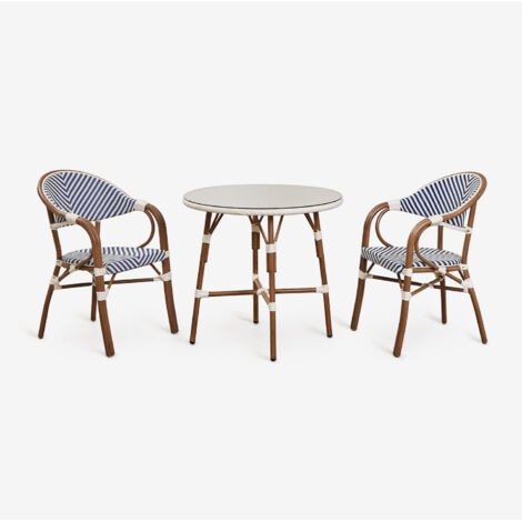Set da tavolo rotondo Brielle Bistro, Ø80 cm, e due sedie da pranzo impilabili con braccioli in alluminio. SKLUM            