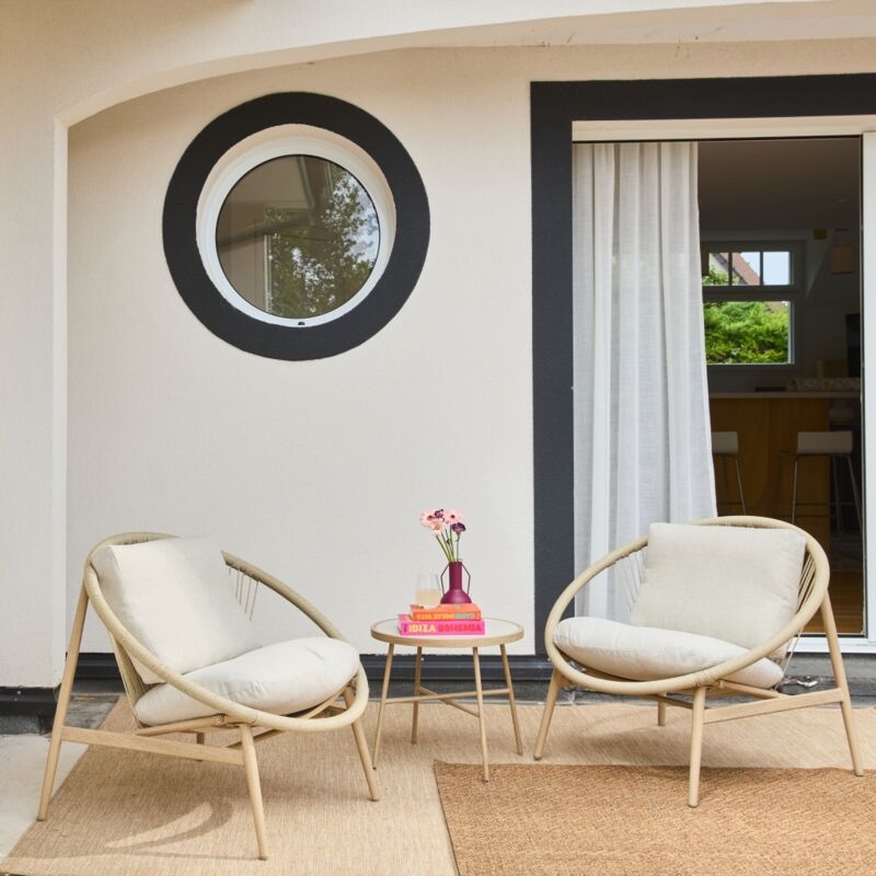Set de 2 fauteuils de jardin avec table acier et rotin beige. 79x92x79cm - Narola