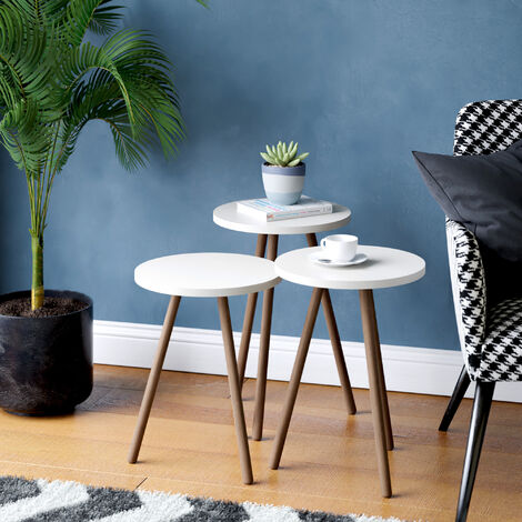Ensemble de 3 tables de différents arrière-plans et de jambes de hêtre différentes couleurs