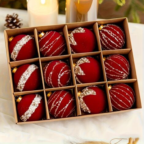 Set di 12 palline di Natale floccate e dipinte di rosso, ideali per decorare alberi di Natale, matrimoni e altre celebrazioni.