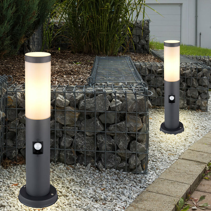 Image of Set di 2 lampade base per esterni rilevatori di movimento colonne di supporto in acciaio inossidabile per terrazze giardino luci da terra