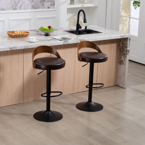 Set di 2 sgabelli da bar girevoli a 360° regolabili in altezza con schienale, seduta in PU marrone e struttura in metallo nero.