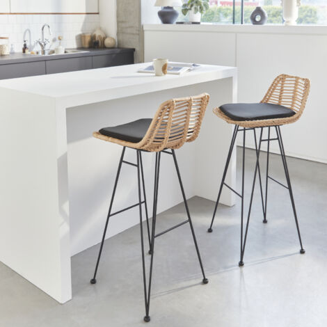 Set di 2 sgabelli da bar in metallo e rattan