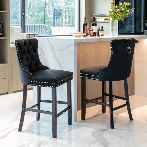 Set di 2 sgabelli da bar in velluto e legno - Rivestimento capitonné e gambe in legno - Borchie cromate - Nero