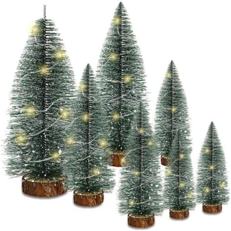 Set di 7 decorazioni natalizie, mini statuine di sisal e abete di pino con luci e base in legno, ideali per feste e decorazioni per la casa.