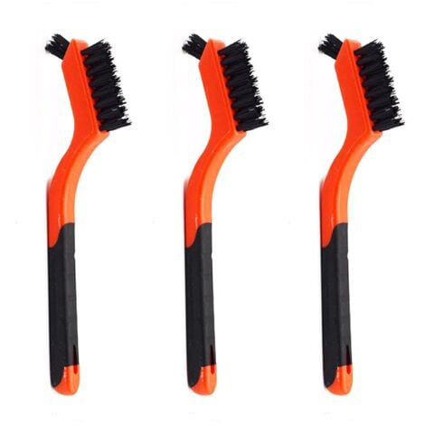Set of 3 nylon cleaning brushes and small wire brushes for cleaning rust in holes