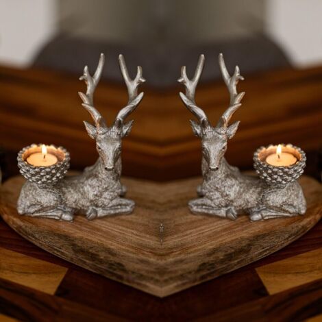 Set of Two Resin Stag Tealight Holders Candle Holder Traditional Christmas Decorations Deer Antler Table Decoration Centrepiece Tea Light Candle Holders Decorative Reindeer Ornament 2pc
