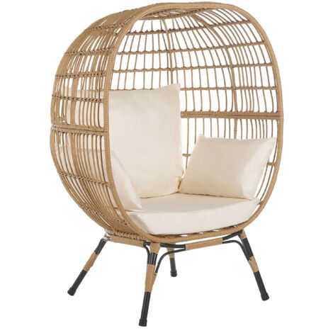 Silla cesta de ratán color natural patas hierro negro cojines beige respaldo alto boho jardín terraza sala de estar Veroli