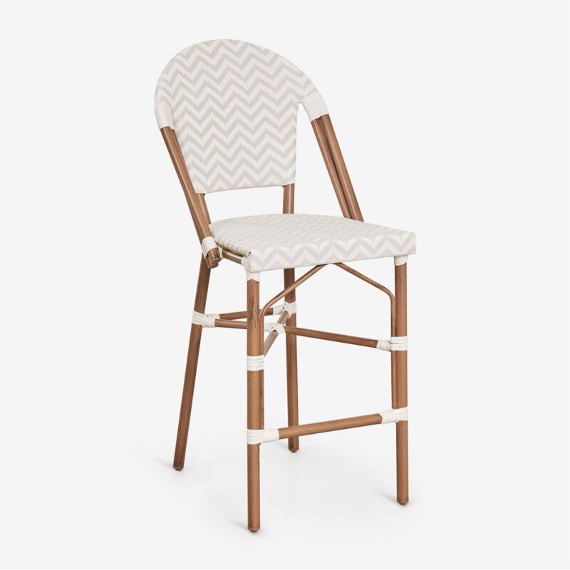 Tabouret haut empilable avec dossier en aluminium et rotin synthétique Brielle Bistro SKLUM Beige nude - Blanc Gardenia ↑65 cm Tabouret haut empilable avec dossier en aluminium et rotin synthétique Brielle Bistro SKLUM Beige nude - Blanc Gardenia ↑65 cm