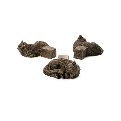 Sleeping Cat Curled Up Plant Pot Feet - Set of 3 - L10.5 x W8 x H5 cm