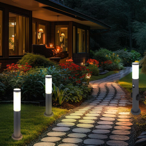 Sockelleuchte mit Steckdose und Bewegungsmelder Steckdosensäule Garten mit Licht, Edelstahl anthrazit, E27, 3er Set