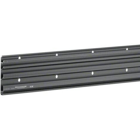 Socle plinthe SL20115 noir HAGER SL201151