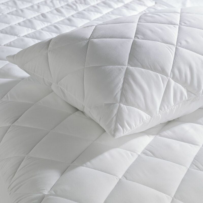 Soft quilted Mattress and/or pillow protector set - Small Double mattress and 2 pillowcases Set