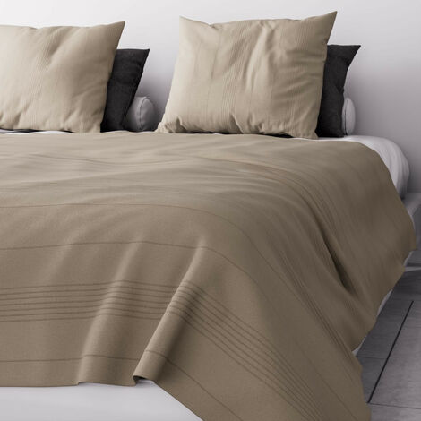 Soleil D Ocre – Jeté de lit 220x240 cm taupe – Coton recyclé mélangé – Lavage à froid en machine – Collection Adèle