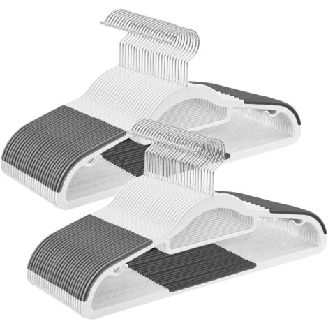 SONGMICS Grucce 50 Pezzi, Grucce Appendiabiti in Plastica, Antiscivolo, Salvaspazio, Spesso 0,5 cm, Largo 42 cm, Gancio Girevole a 360° Argento, Bianco e Grigio Sicuro CRP020W02