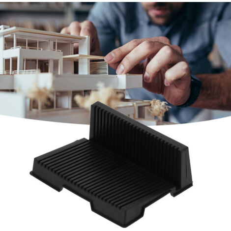 Soporte antiestático en forma de L para placas de circuitos impresos, destinado a un laboratorio doméstico.