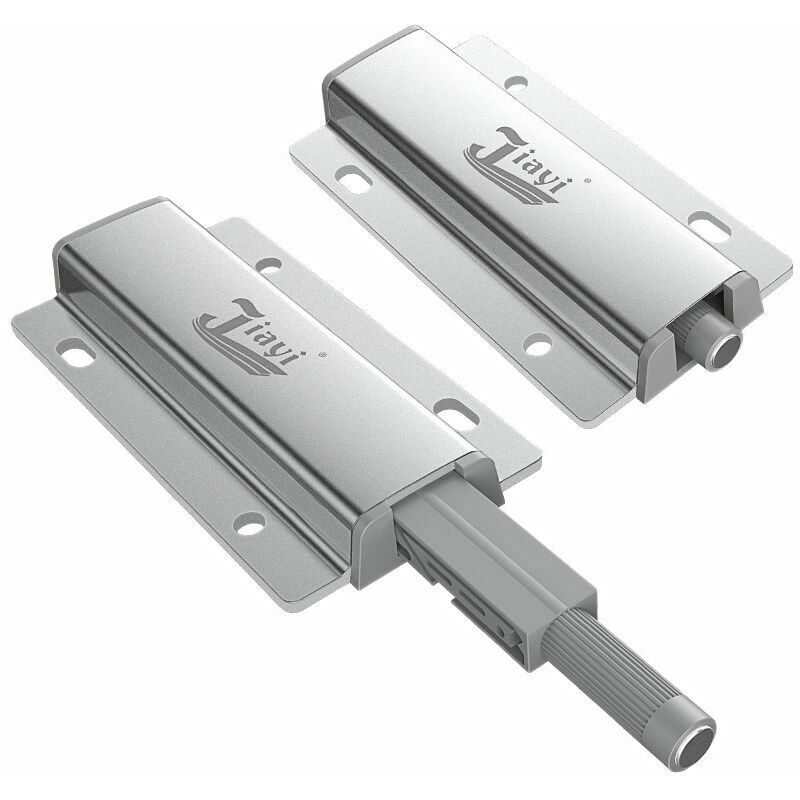 Spingere per aprire la porta dell'armadio