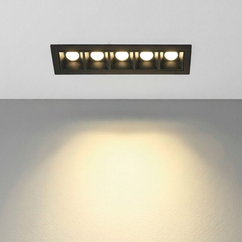 Barcelona Led - Spot encastré linéaire à led 7W - UGR18 - CRI90 - Pilote lifud - Blanc Neutre - Noir Barcelona Led - Spot encastré linéaire à led 7W - UGR18 - CRI90 - Pilote lifud - Blanc Neutre - Noir