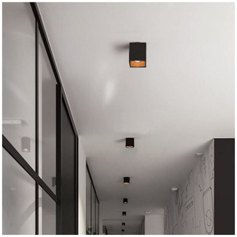 Spot Essentiel Cube Noir Intérieur Cuivré