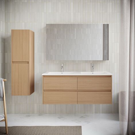 Stano. – Meuble double vasque suspendu 120 cm – Quatre tiroirs en chêne clair – Plan lavabo en marbre synthétique blanc – Trop-plein intégré