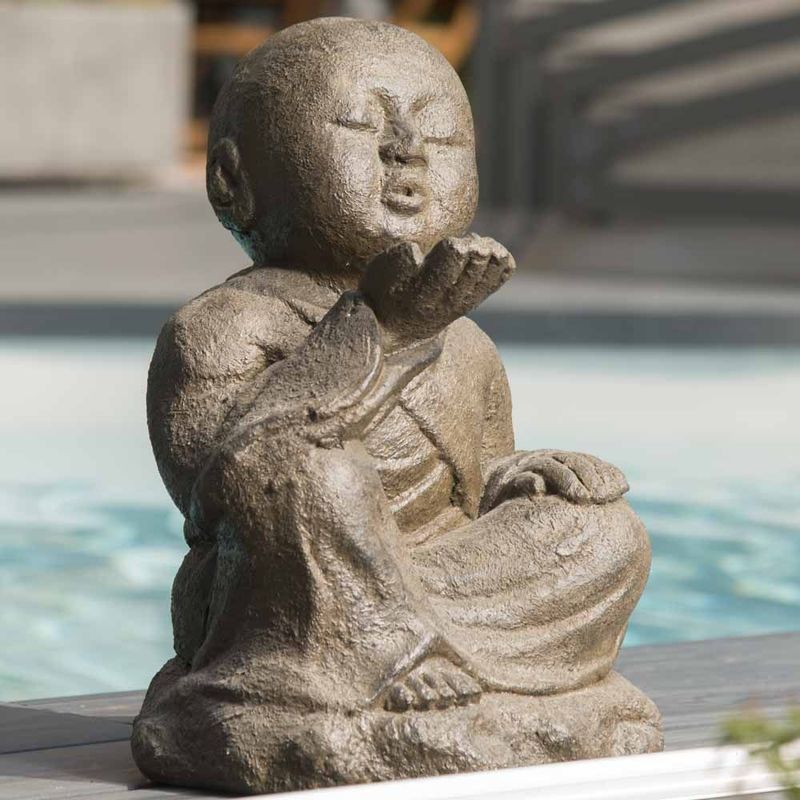 Statue de jardin moine shaolin heureux patiné brun antique 40 cm - Marron