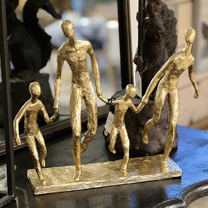 Jolipa - Statue famille dorée balade 31x36x15cm
