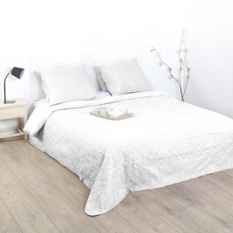 Stepp-Tagesdecke und zwei dekorative Kissenbezüge, Set, ivory Farbe