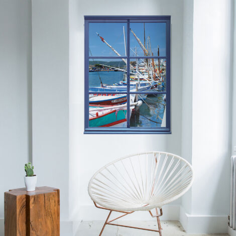 Sticker décoratif, photo d'une fenêtre trompe l'oeil sur un port de pêche de st tropez, 68 cm X 48 cm