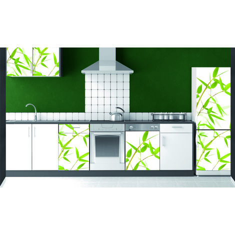 Sticker mural réfrigérateur 180x60cm, tiges de bambou vertes, style zen, décoration intérieure pour cuisine.