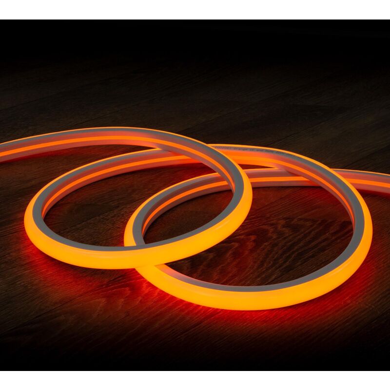Image of Ledkia - Striscia led Neon 7.5 W/m Regolabile 220V ac 120 LED/m Semicircolare 180º Arancione IP67 su Misura Taglio ad ogni 100 cm Monocolore 1 m