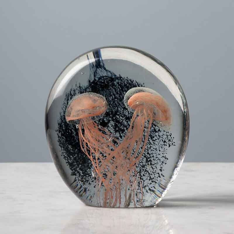 Sulfure aplatie 2 méduses roses verre 12x11x6cm