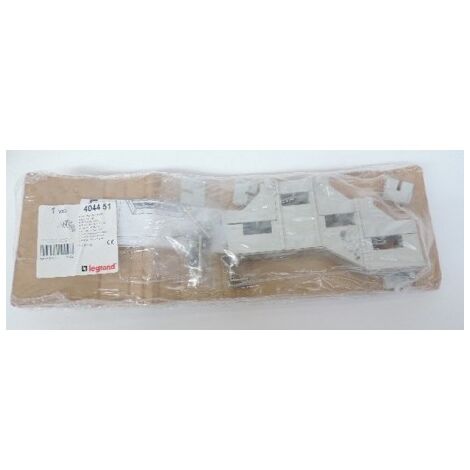 Support talon isolant pour barre aluminium en C 250A ou 400A répartition VX³ en gaine à câbles XL³800 ou XL³400 LEGRAND 404451