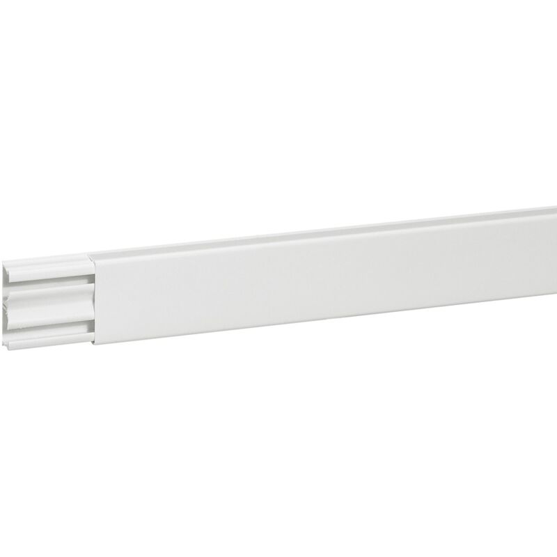 Moulure avec cloison section 40x16mm Blanche Legrand 098170