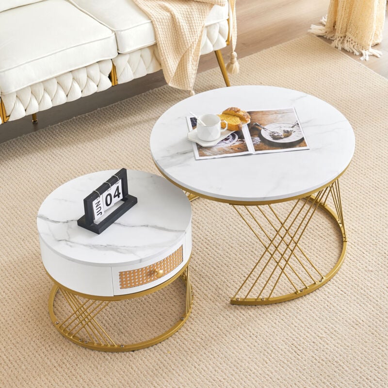 Wishdor - Lot de 2 Table basse gigogne ronde blanche avec plateau texturé en marbre et tiroirs avec façades en rotin plastique et accents dorés