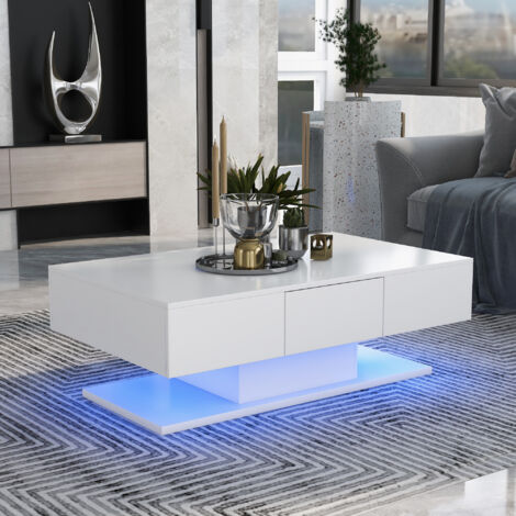 Coffret de 12 porte -couteaux en cristal taillé forme triangulaire Coffret de 12 porte -couteaux en cristal taillé forme triangulaire