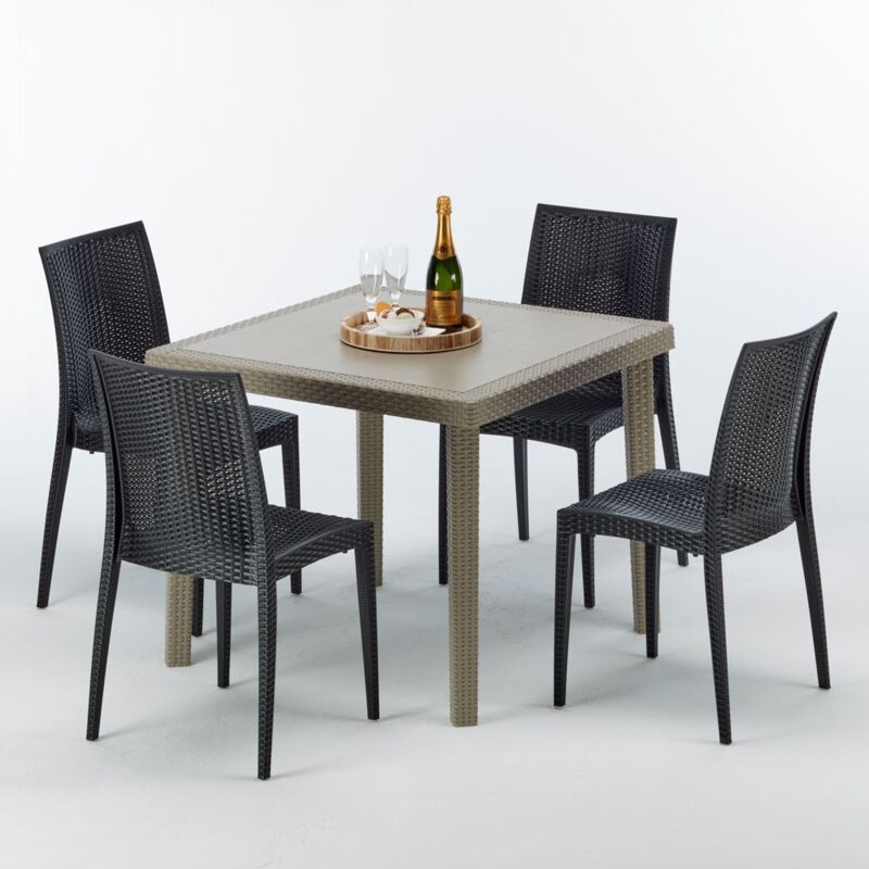 Grand Soleil - Table carrée beige + 4 chaises colorées Poly rotin synthétique Elegance Chaises Modèle: Bistrot Anthracite noir