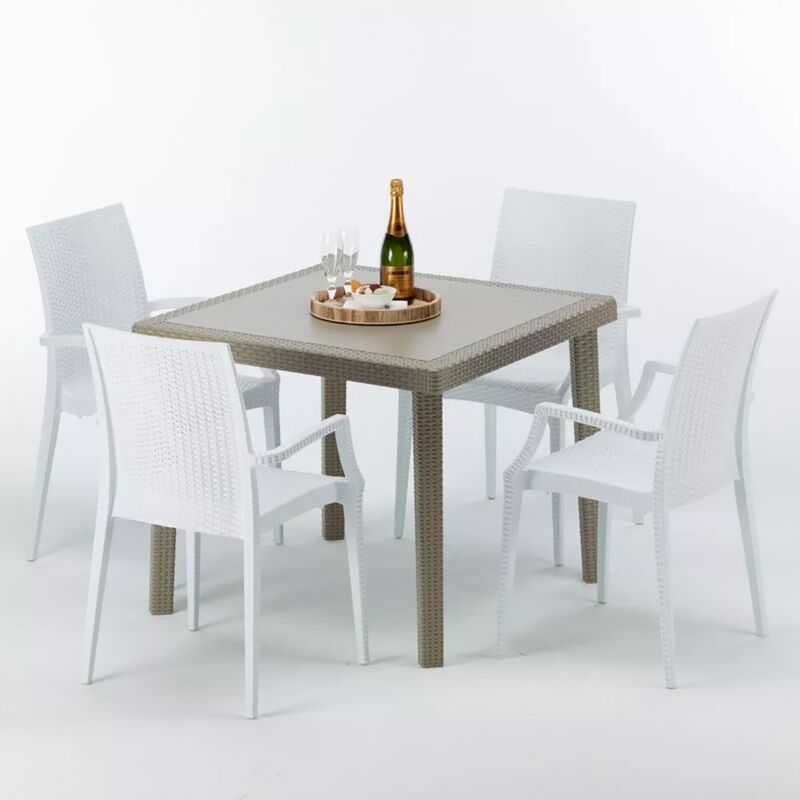 GRAND SOLEIL Table carr&eacute;e beige + 4 chaises color&eacute;es