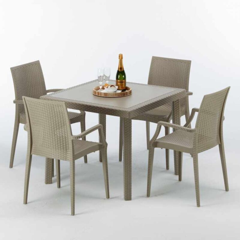 GRAND SOLEIL Table carr&eacute;e beige + 4 chaises color&eacute;es poly rotin synth&eacute;tique elegance 