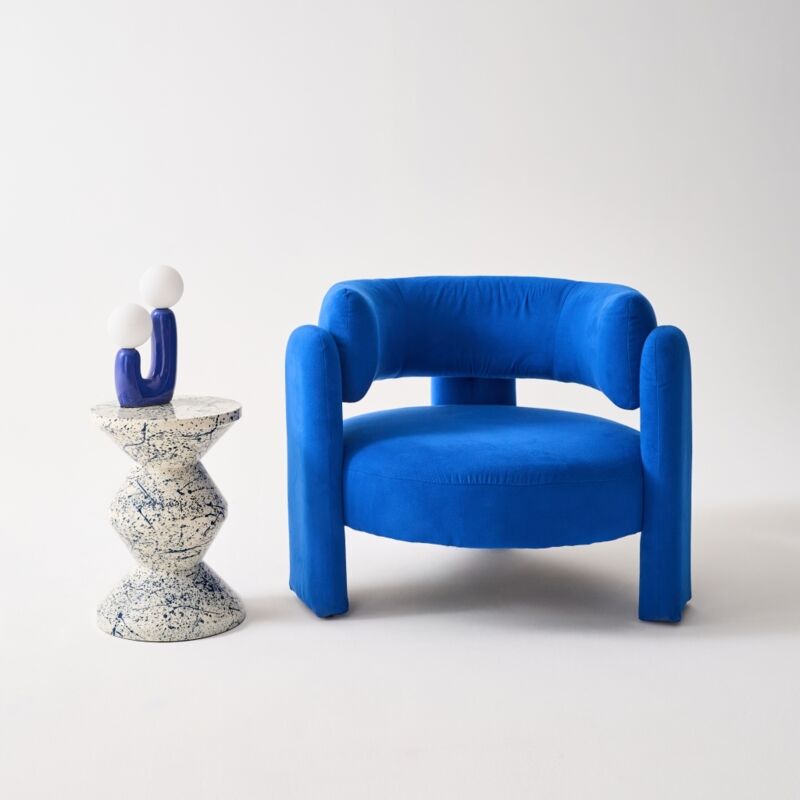 Table d'appoint. bout de canapé. table de chevet acier émaillé. motif moucheté bleu Ø33 x H 47cm - Zina