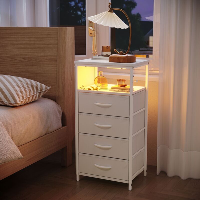 Table de Chevet en Tissu 40x30x80 cm avec Éclairage LED, Prises USB, 4 Tiroirs, 4 Poches Latérales et Étagère Ouverte - Meuble de Rangement pour