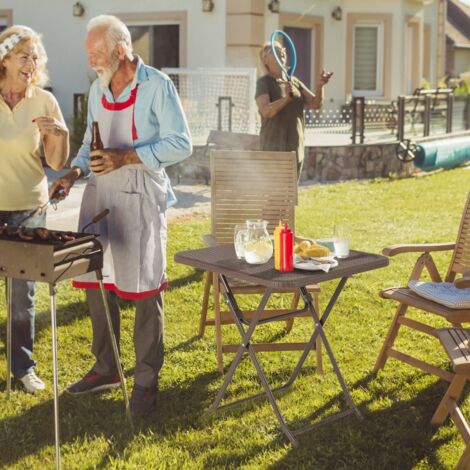 Table de Jardin Pliante Carrée de 60cm Table Basse Extérieur en Plastique avec Plateau en Rotin PE Plateau en Métal Charge 50kg Café