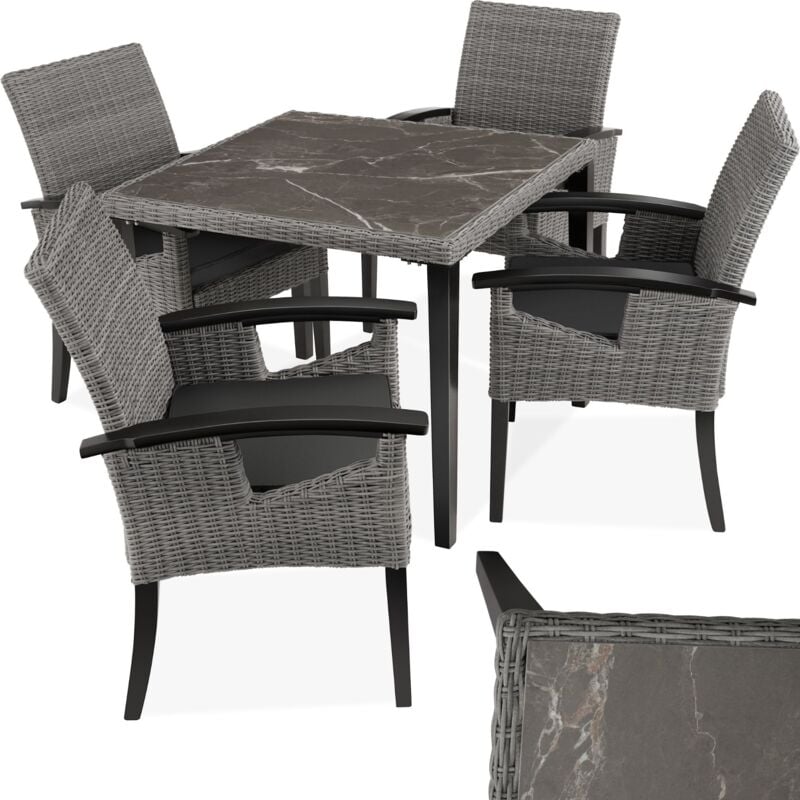 Ensemble Table en rotin avec 4 chaises avec cadre solide en bois Tressage à l'aspect naturel Accoudoirs et pieds en bois