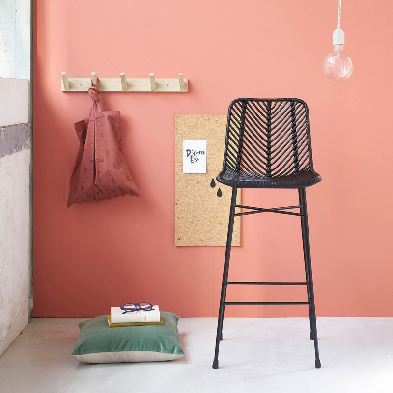 Berah Getah - Tabouret de bar en rotin et métal noir